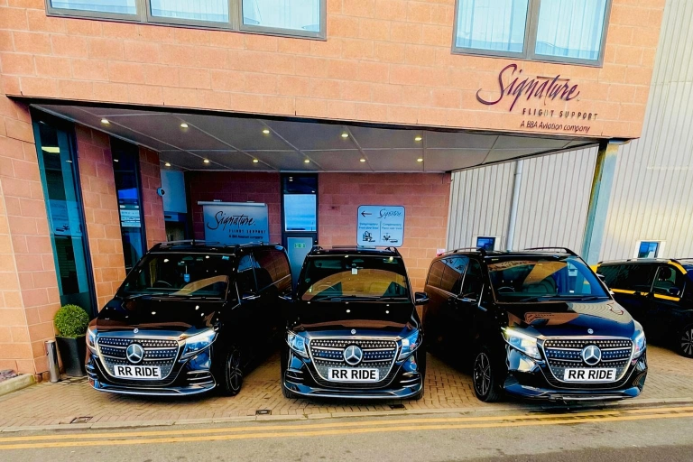 Royale Rides chauffeur fleet ready for an Altrincham to Manchester Airport transfer